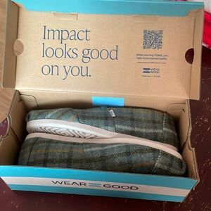 Tom’s Women’s Green Plaid(Canteen Cozy Plaid) Alpargata size 7